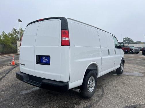 2025 Chevrolet Express 3500 Work Van