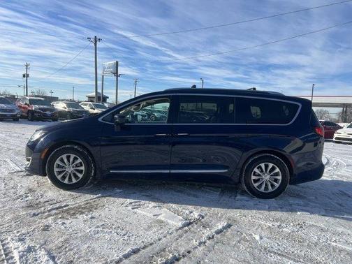 2018 Chrysler Pacifica Touring-L Plus