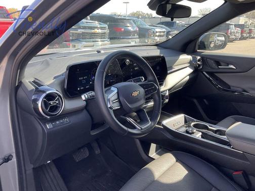 Sterling Gray Metallic 2026 Chevrolet Equinox LT