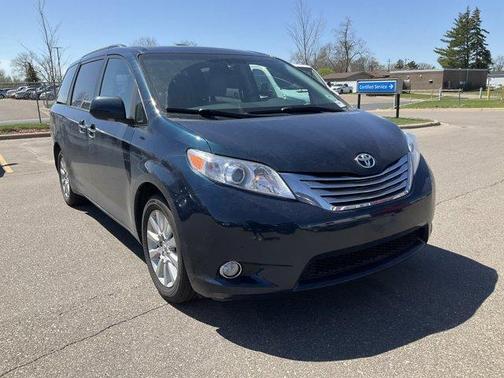 2012 Toyota Sienna XLE