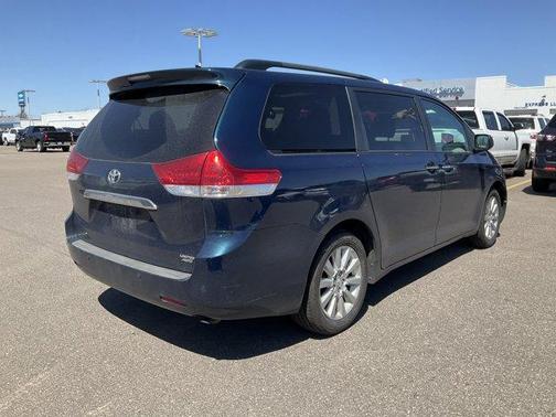 2012 Toyota Sienna XLE