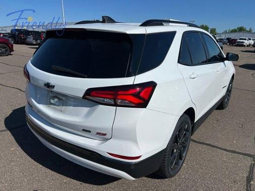 Summit White 2022 Chevrolet Equinox RS