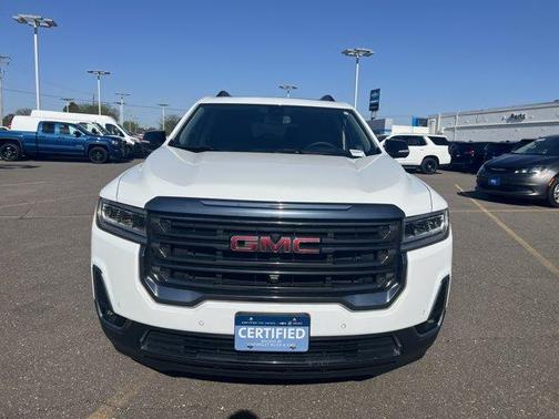 2023 GMC Acadia AT4