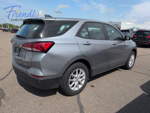 Sterling Gray Metallic 2023 Chevrolet Equinox LS