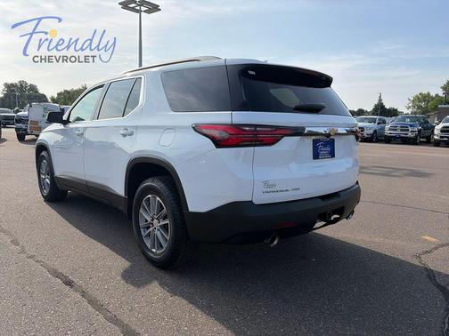 Summit White 2022 Chevrolet Traverse LT Cloth