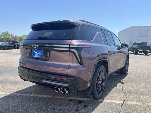 2025 Chevrolet Traverse RS