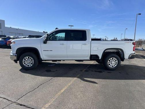 2026 Chevrolet Silverado 3500 LT