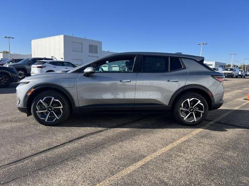 Sterling Gray Metallic 2026 Chevrolet Equinox EV LT 1