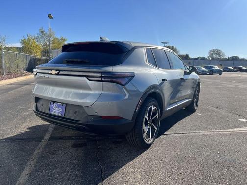 Sterling Gray Metallic 2026 Chevrolet Equinox EV LT 1
