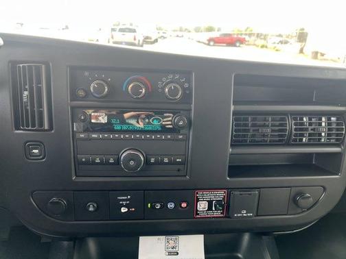 2025 Chevrolet Express 3500 Work Van
