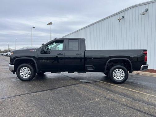 2025 Chevrolet Silverado 3500 LT