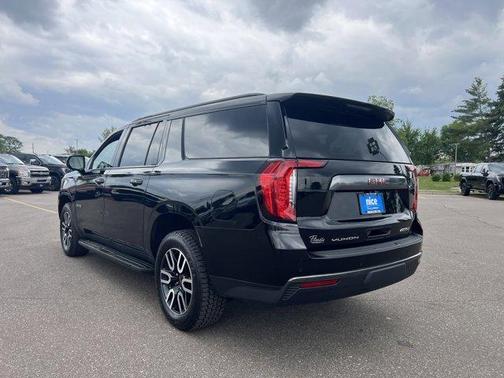 2021 GMC Yukon XL AT4