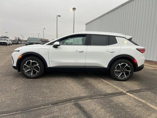 2026 Chevrolet Equinox EV LT 2