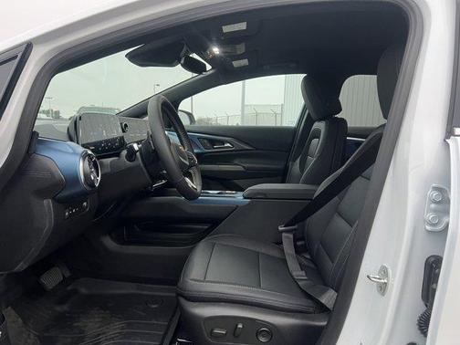 2026 Chevrolet Equinox EV LT 2