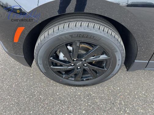 Mosaic Black Metallic 2023 Chevrolet Equinox LS
