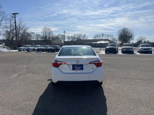 2015 Toyota Corolla S Plus