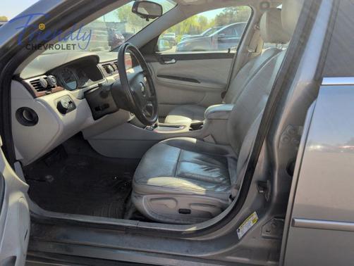 Dark Silver Metallic 2009 Chevrolet Impala LT