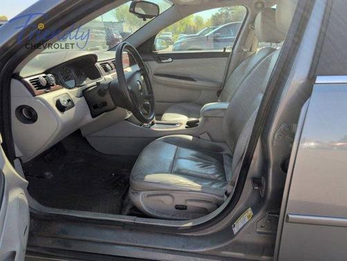 Dark Silver Metallic 2009 Chevrolet Impala LT