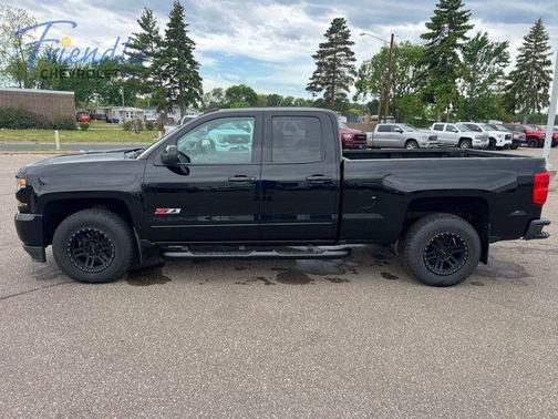 Black 2018 Chevrolet Silverado 1500 LT