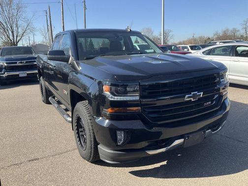 Black 2018 Chevrolet Silverado 1500 LT