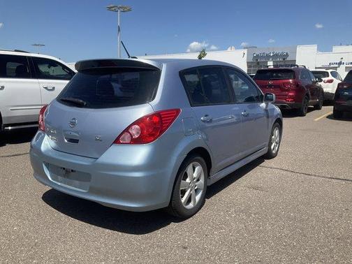 2012 Nissan Versa 1.8 SL