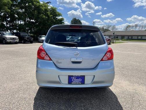 2012 Nissan Versa 1.8 SL