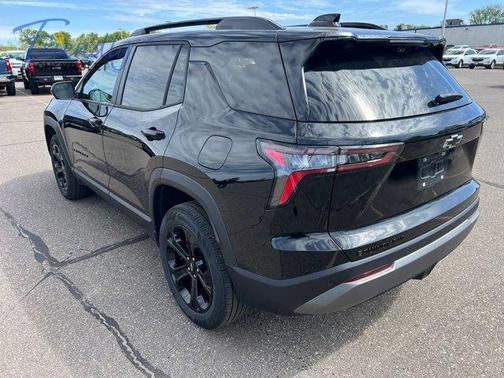 Mosaic Black Metallic 2025 Chevrolet Equinox LT