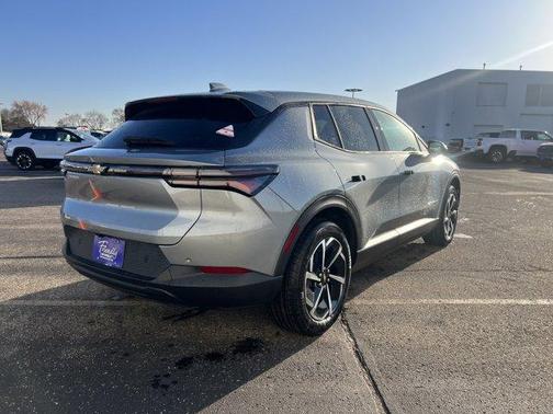 2026 Chevrolet Equinox EV LT 1