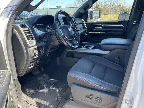 Bright White Clearcoat 2020 RAM 1500 Big Horn