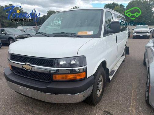 Summit White 2011 Chevrolet Express 3500 LT