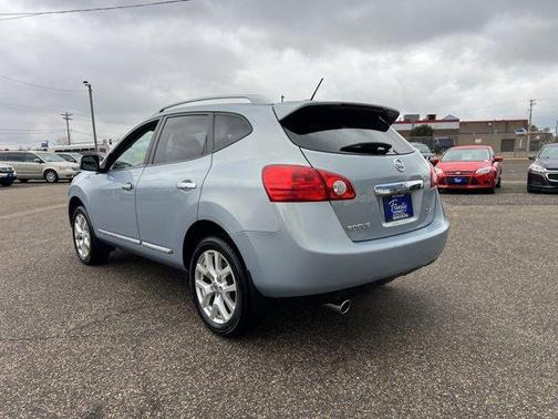 2011 Nissan Rogue SV