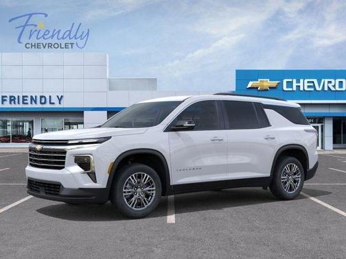 Summit White 2026 Chevrolet Traverse LT