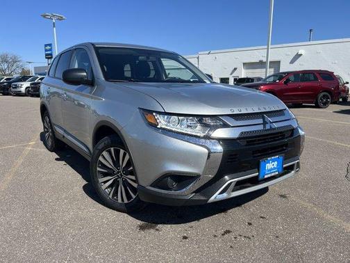 2020 Mitsubishi Outlander ES
