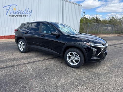 Mosaic Black Metallic 2026 Chevrolet Trax LS