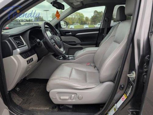 Predawn Gray Mica 2014 Toyota Highlander XLE