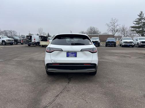 Platinum White Pearl 2024 Honda HR-V EX-L