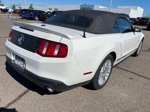 Performance White 2012 Ford Mustang V6 Premium