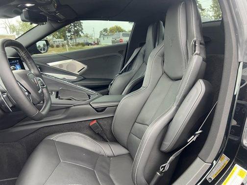 2024 Chevrolet Corvette Stingray w/2LT