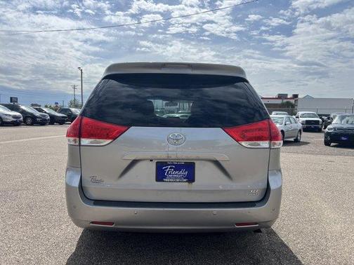 2012 Toyota Sienna XLE