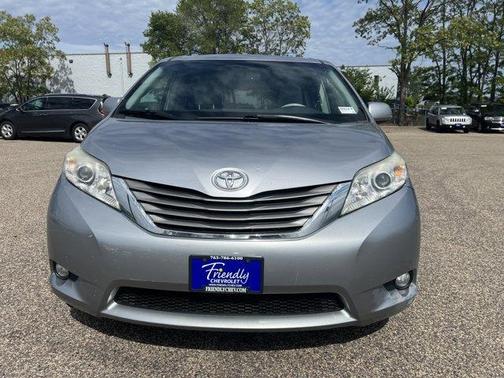 2012 Toyota Sienna XLE