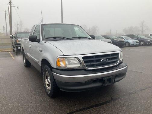 2003 Ford F-150 XL SuperCab