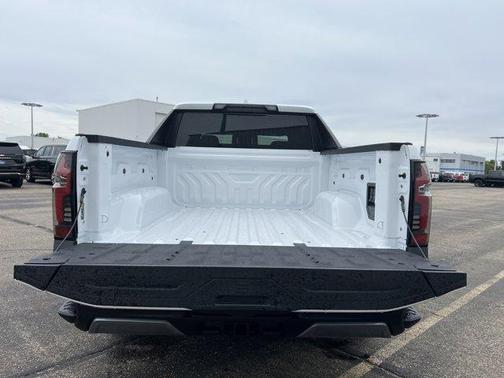2025 Chevrolet Silverado EV LT
