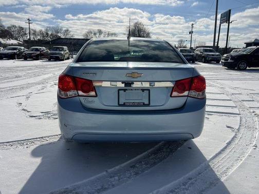 2011 Chevrolet Cruze LS