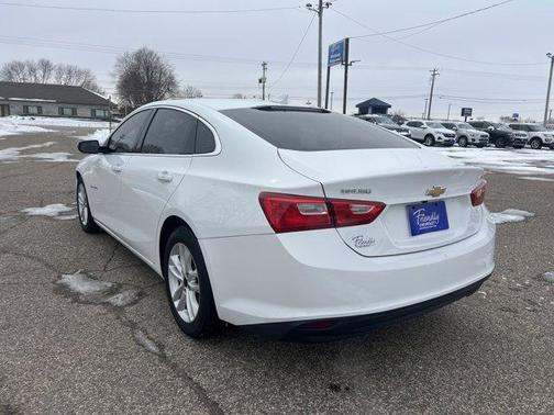 2017 Chevrolet Malibu 1LT
