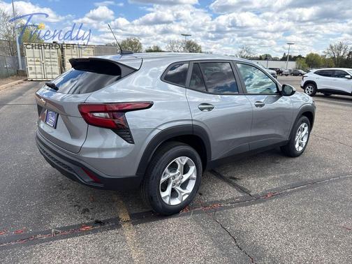 Sterling Gray Metallic 2026 Chevrolet Trax LS