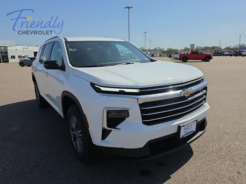 Summit White 2026 Chevrolet Traverse LT