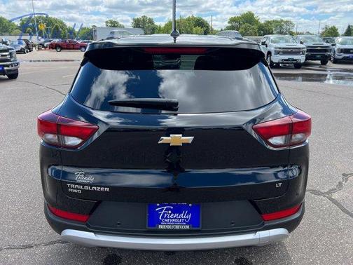 Mosaic Black Metallic 2025 Chevrolet Trailblazer LT