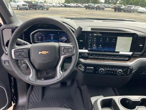 2025 Chevrolet Silverado 3500 LT