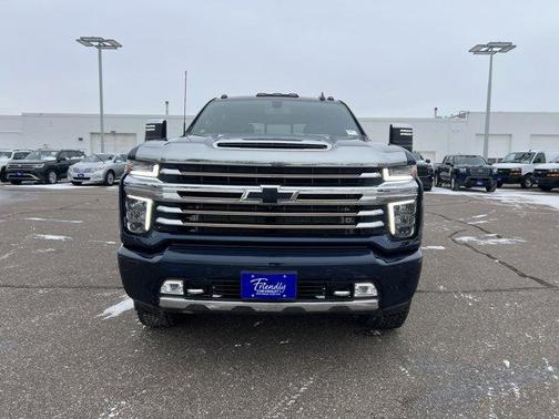 2022 Chevrolet Silverado 3500 High Country