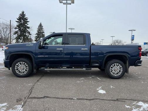 2022 Chevrolet Silverado 3500 High Country